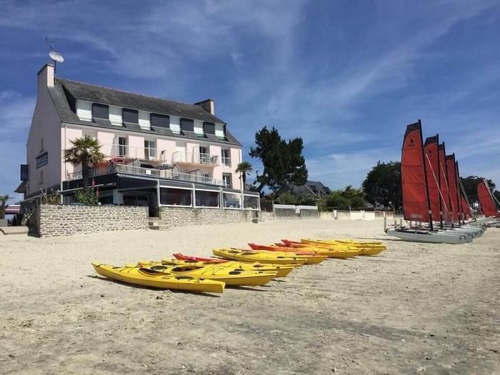 Le restaurant sur la plage du Cap-Coz