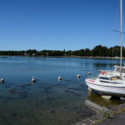 Voiliers au mouillage à la cale de Penn an Cap