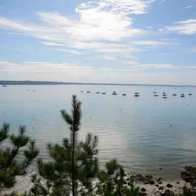Vue depuis le sentier de randonnée sur la baie de Concarneau